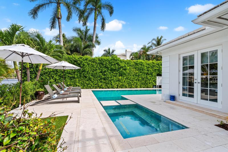  Single Family Homes Photo 47:  Gulf Stream,  FL 33483