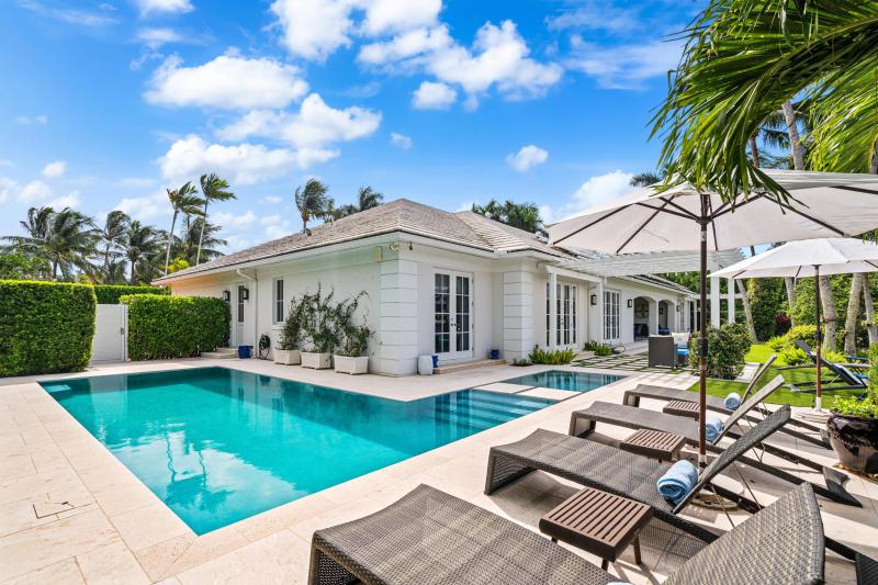  Single Family Homes Photo 49:  Gulf Stream,  FL 33483