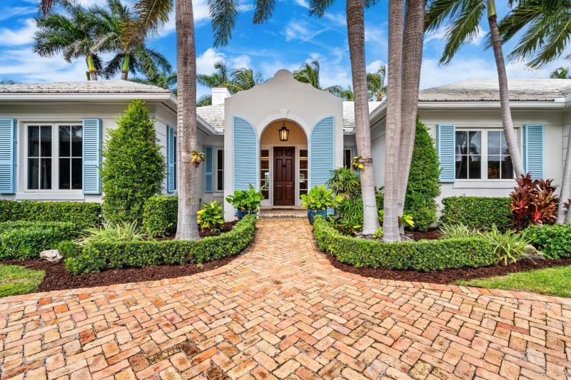  Single Family Homes Photo 5:  Gulf Stream,  FL 33483