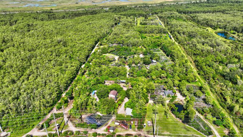  Commercial & Industrial Land Images 