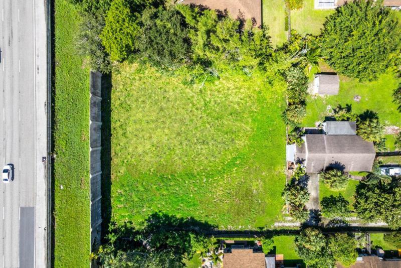  Commercial & Industrial Land Images 