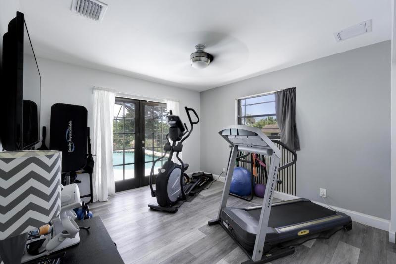  Single Family Homes Photo 10:  Parkland,  FL 33067