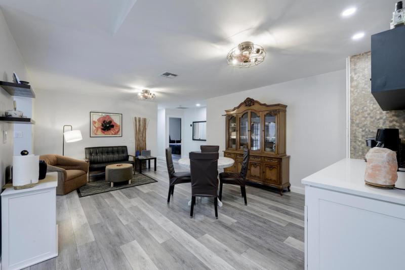  Single Family Homes Photo 13:  Parkland,  FL 33067