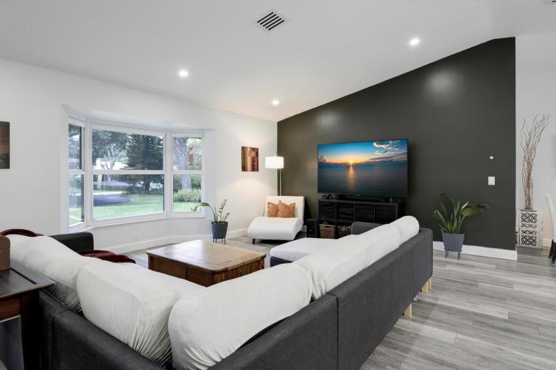  Single Family Homes Photo 18:  Parkland,  FL 33067