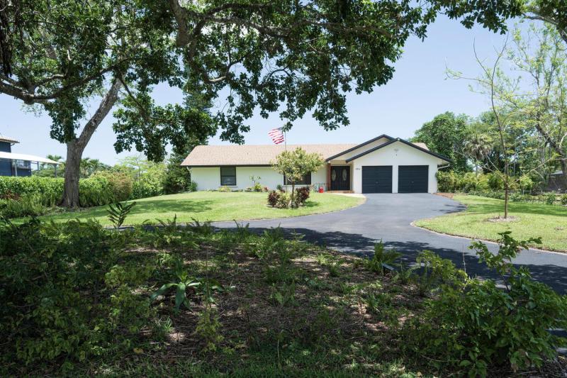  Single Family Homes Photo 2:  Parkland,  FL 33067