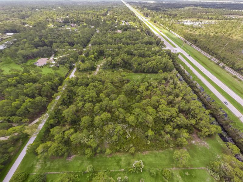  Commercial & Industrial Land Images 