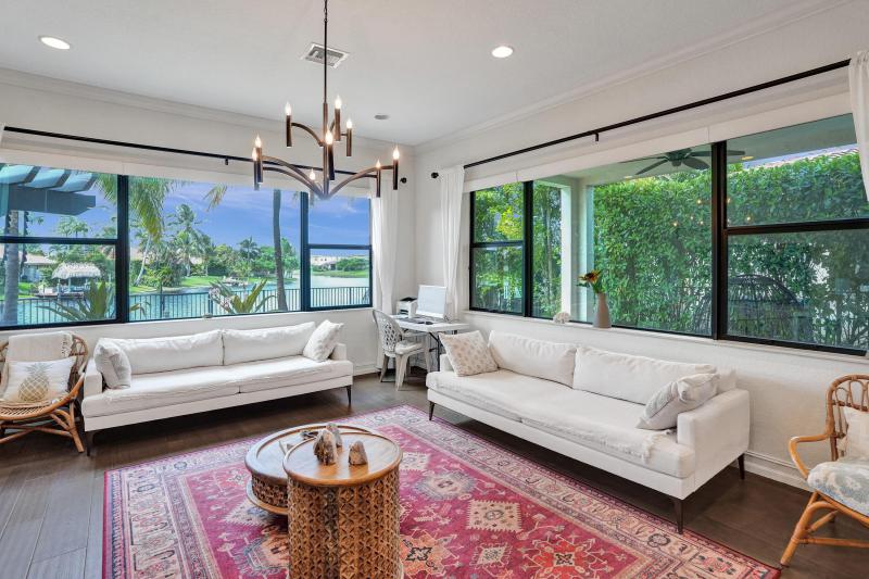  Single Family Homes Photo 25:  Pembroke Pines,  FL 33025