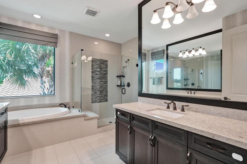  Single Family Homes Photo 32:  Pembroke Pines,  FL 33025