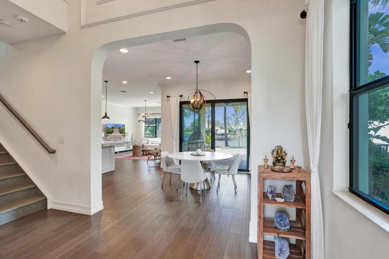  Single Family Homes Photo 4:  Pembroke Pines,  FL 33025