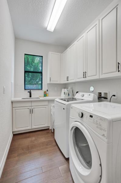  Single Family Homes Photo 47:  Pembroke Pines,  FL 33025