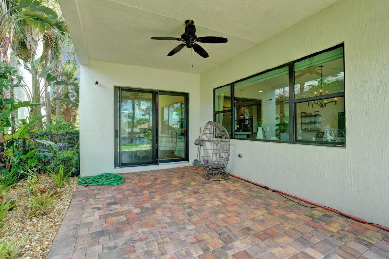  Single Family Homes Photo 51:  Pembroke Pines,  FL 33025
