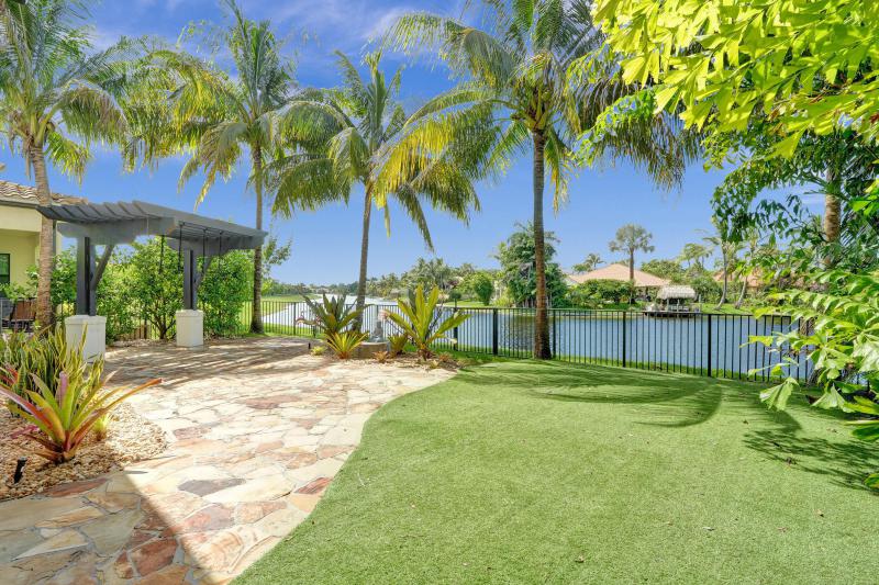  Single Family Homes Photo 52:  Pembroke Pines,  FL 33025