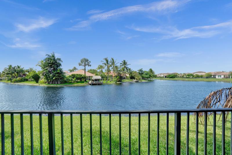  Single Family Homes Photo 53:  Pembroke Pines,  FL 33025