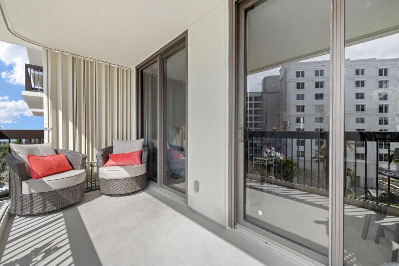  Condo & Townhome Photos