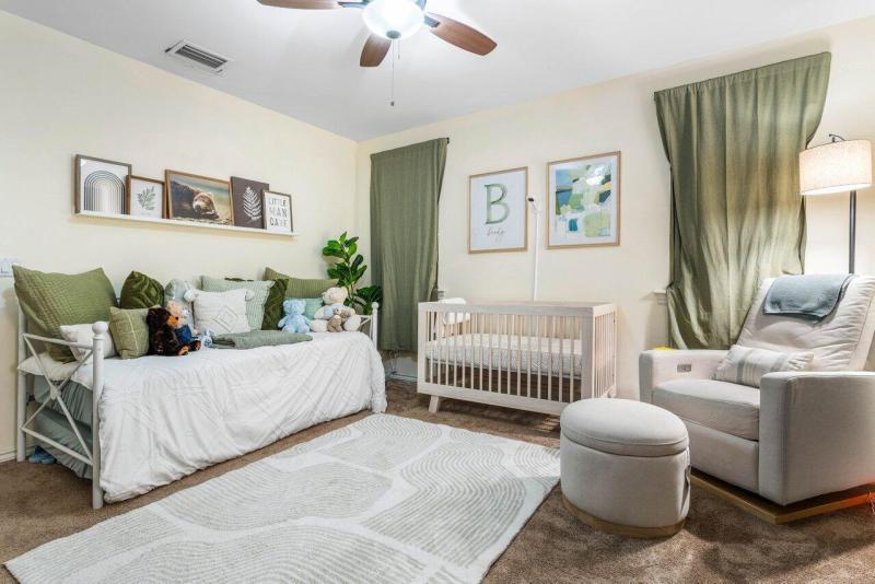  Condo & Townhome Photos