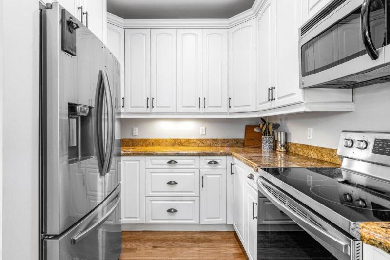  Condo & Townhome Photos