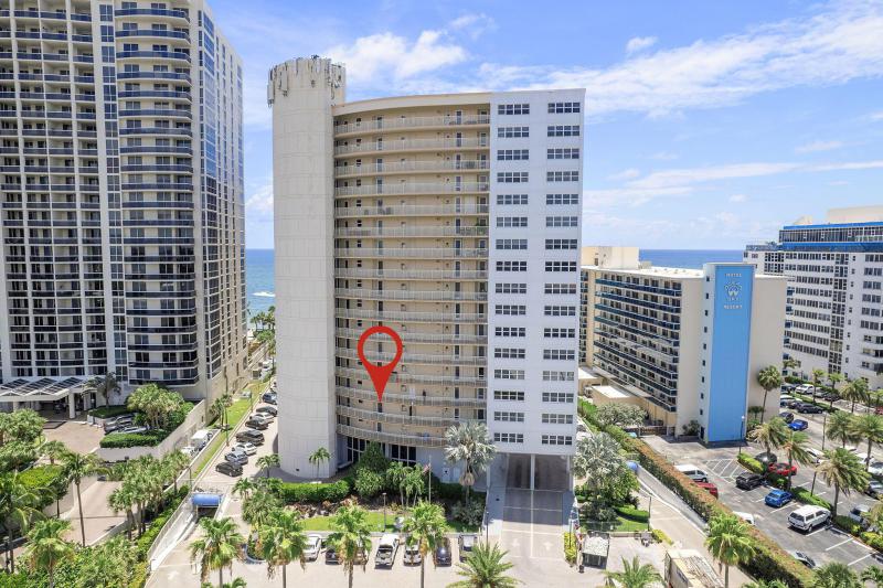  Condo & Townhome Photos