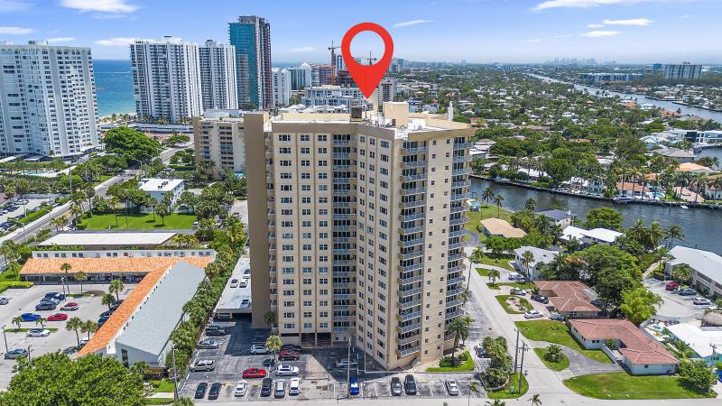  Condo & Townhome Photos