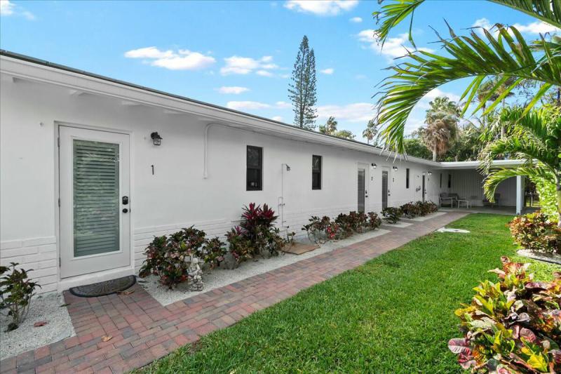 Duplex, Triplex and Fourplex Images