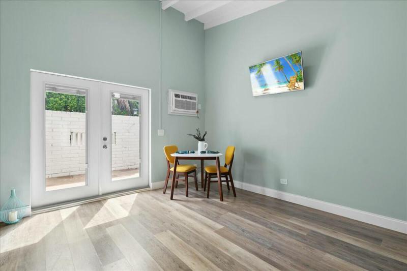 Duplex, Triplex and Fourplex Images