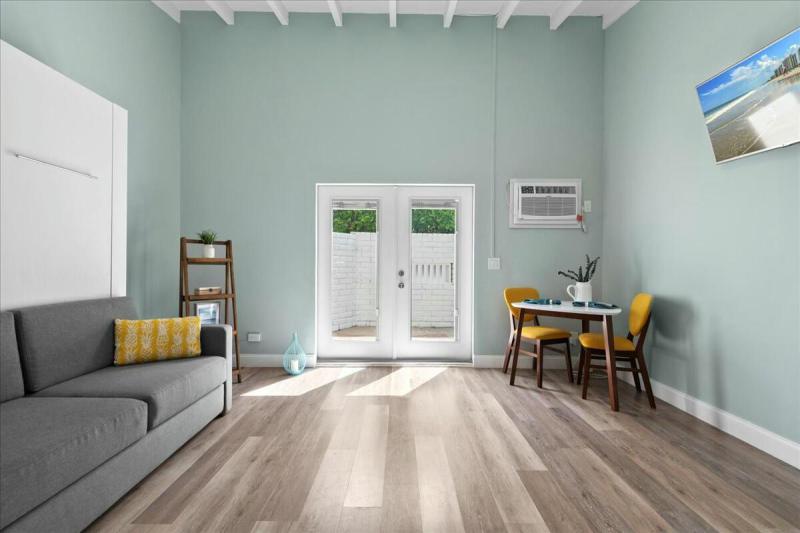 Duplex, Triplex and Fourplex Images