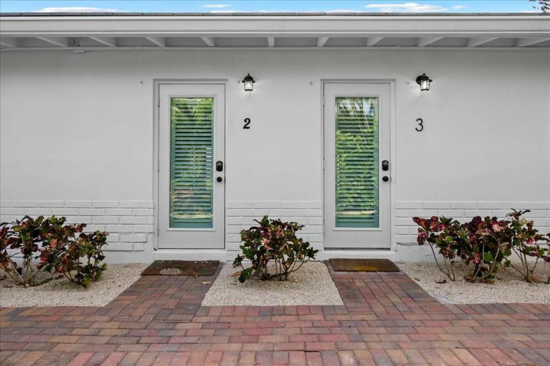 Duplex, Triplex and Fourplex Images