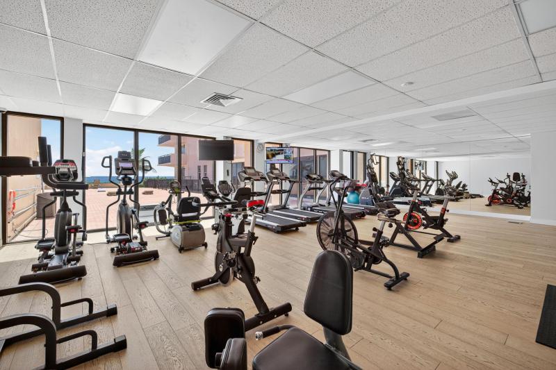  Condo & Townhome Photos