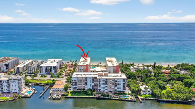  Condo & Townhome Photos