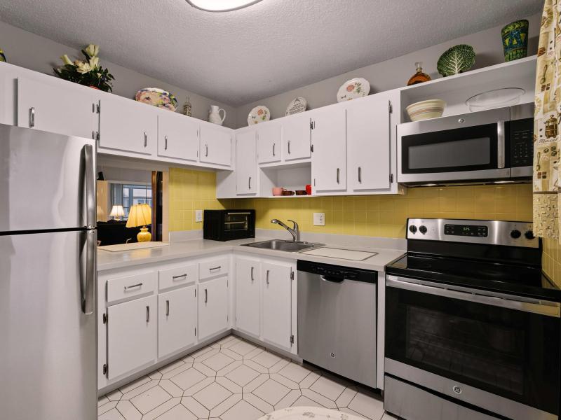  Condo & Townhome Photos