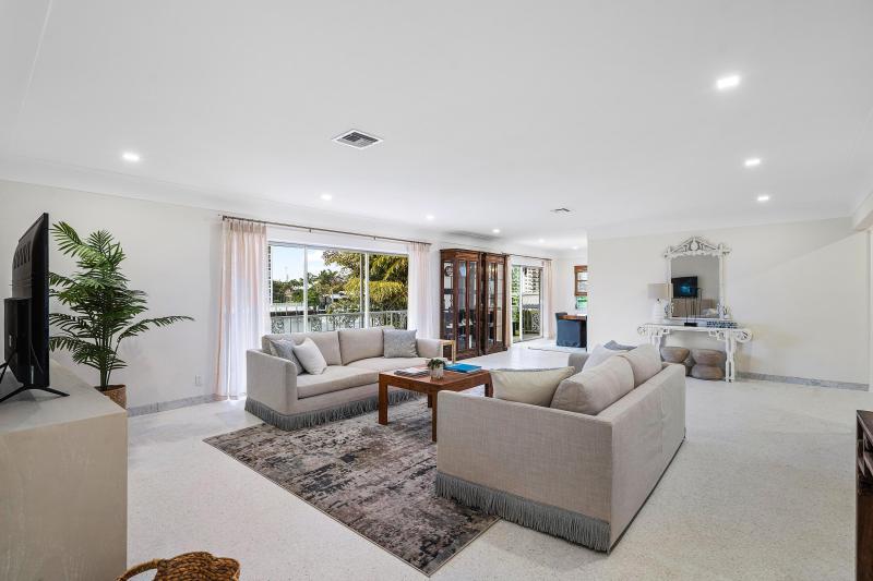  Single Family Homes Photo 23:  Lauderdale By The Sea,  FL 33308