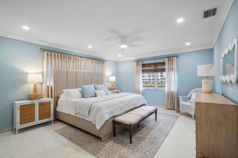  Single Family Homes Photo 37:  Lauderdale By The Sea,  FL 33308