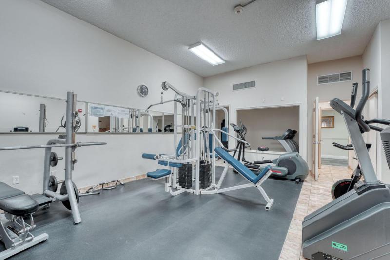  Condo & Townhome Photos