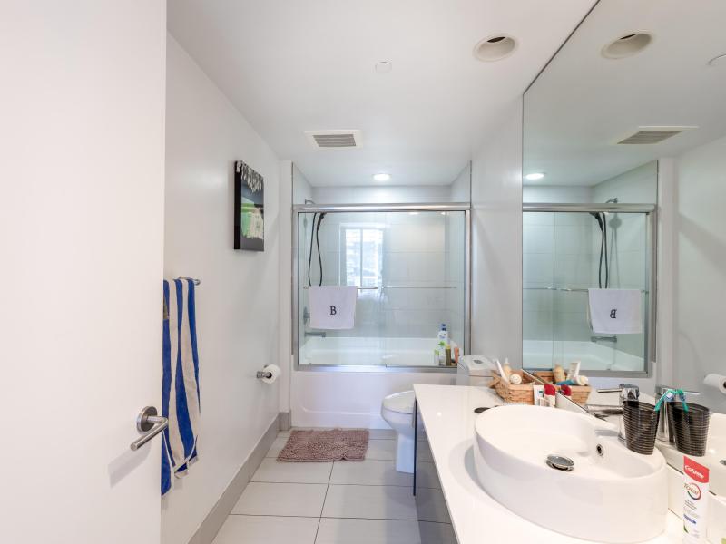  Condo & Townhome Photos