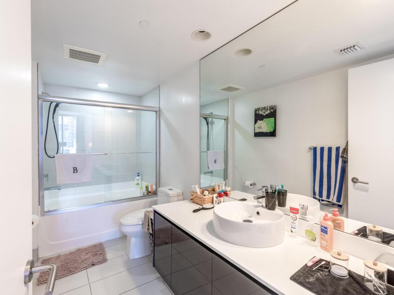  Condo & Townhome Photos