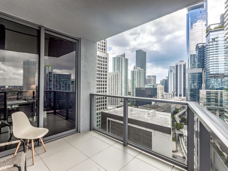  Condo & Townhome Photos