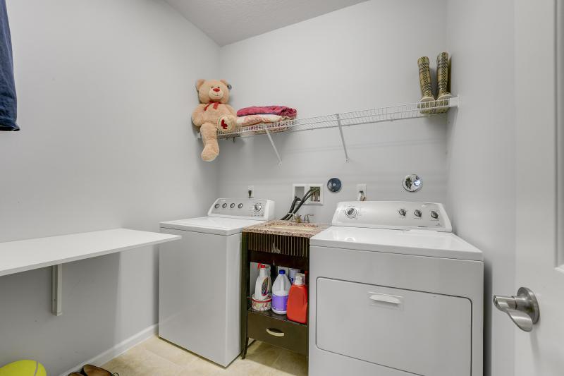  Condo & Townhome Photos