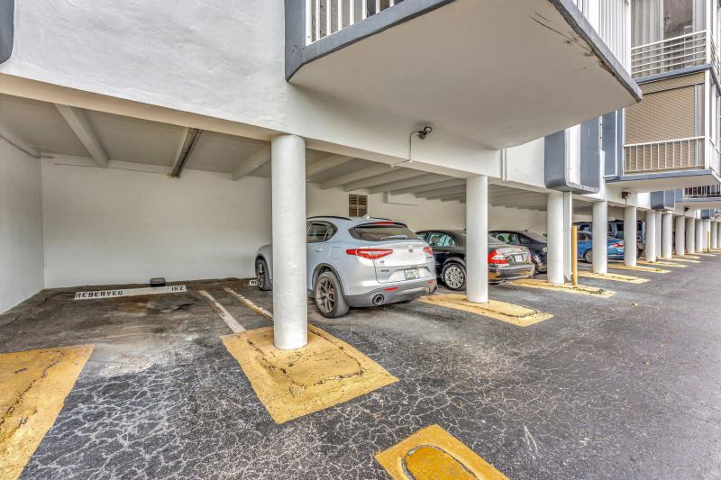  Condo & Townhome Photos