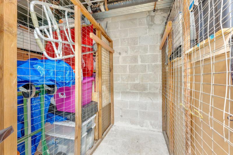  Condo & Townhome Photos