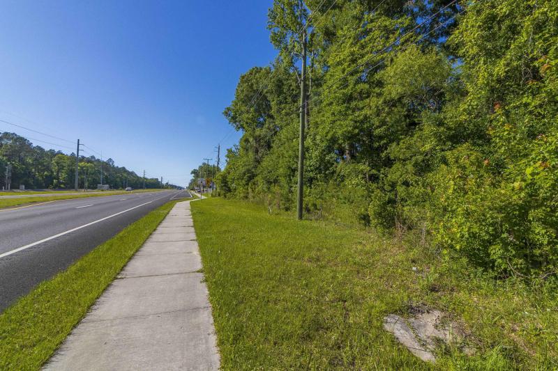  Commercial & Industrial Land Images 