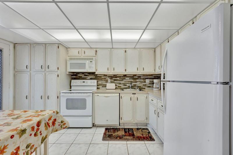  Condo & Townhome Photos