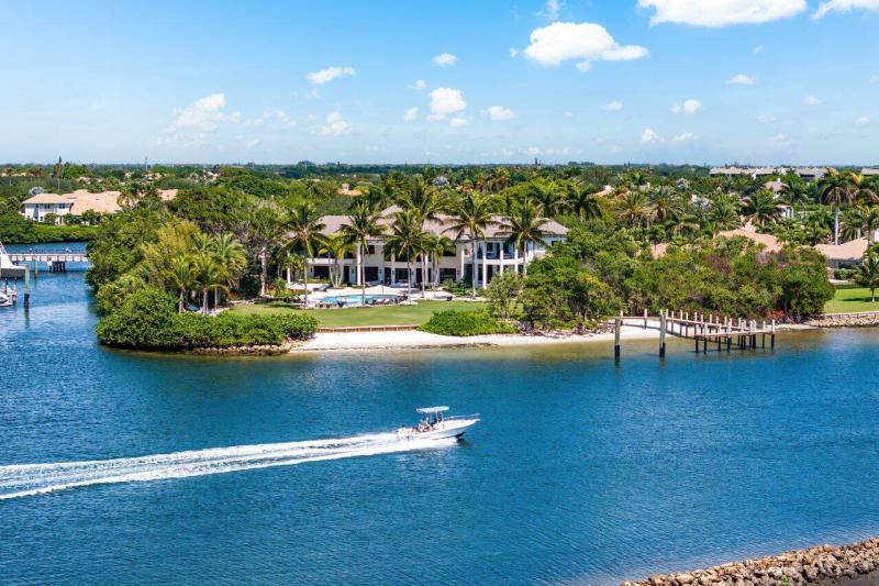  Single Family Homes Photo 5:  Jupiter,  FL 33477