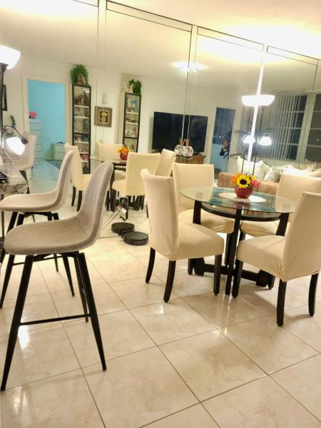  Condo & Townhome Photos