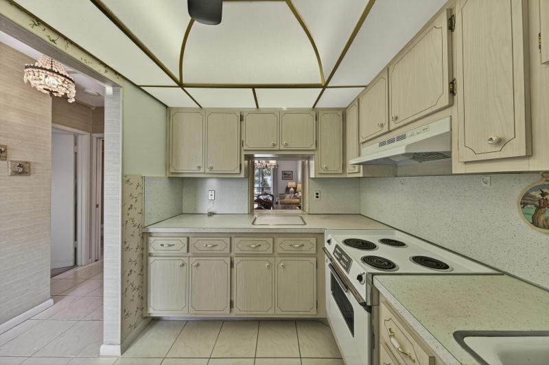  Condo & Townhome Photos