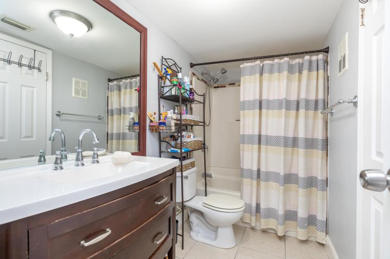  Condo & Townhome Photos