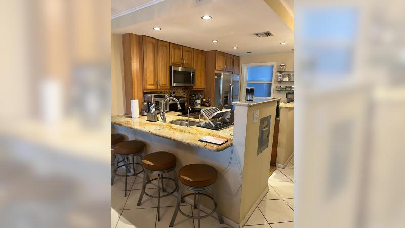  Condo & Townhome Photos