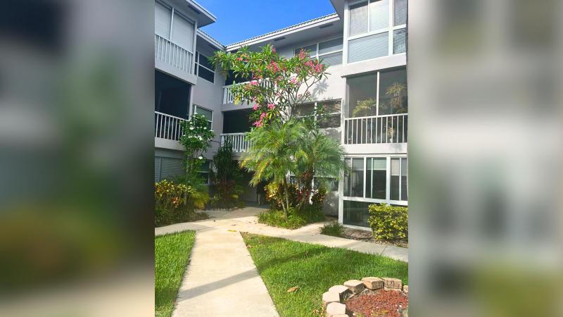  Condo & Townhome Photos