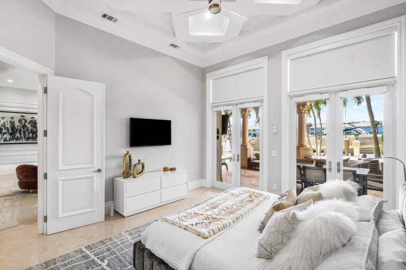  Single Family Homes Photo 33:  Highland Beach,  FL 33487