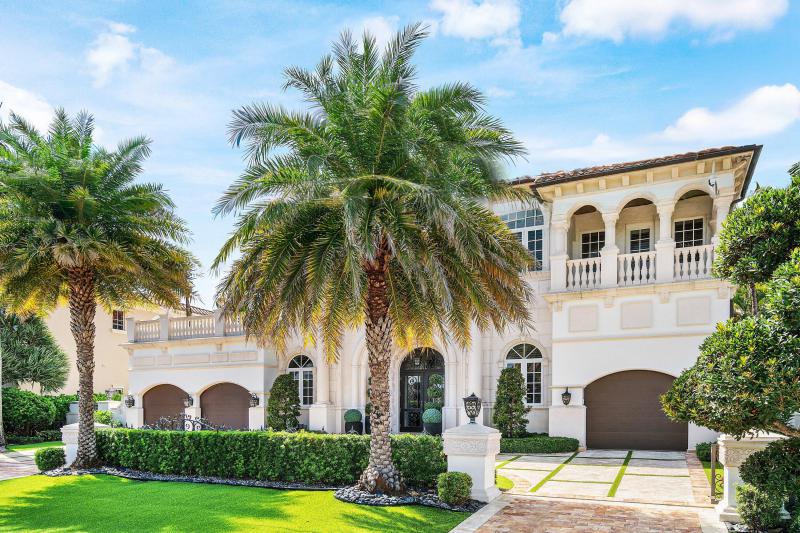  Single Family Homes Photo 4:  Highland Beach,  FL 33487