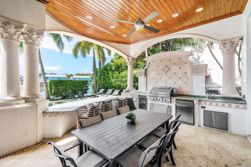  Single Family Homes Photo 63:  Highland Beach,  FL 33487