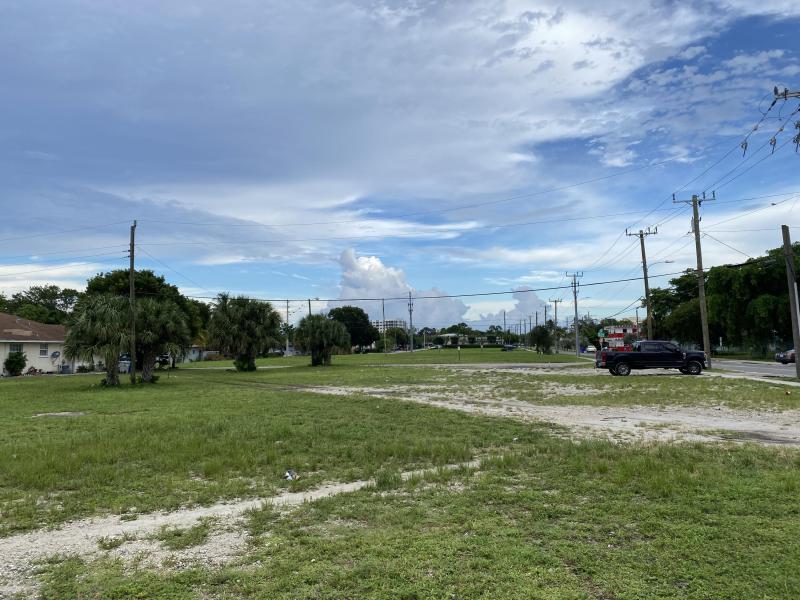  Commercial & Industrial Land Images 